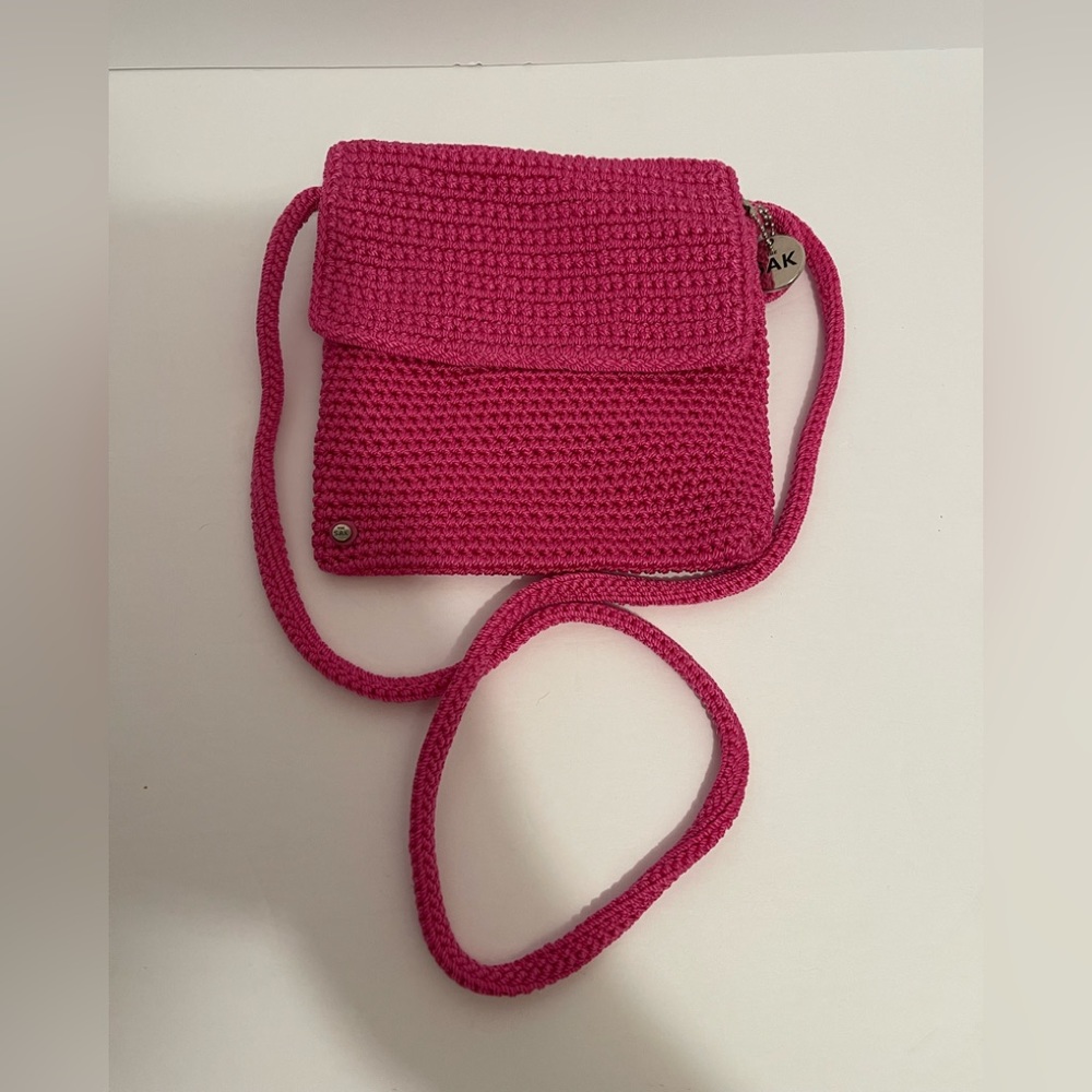 The Sak Y2K Fuschia Pink Woven Knit Crossbody
Bag Boho Retro Barbie core